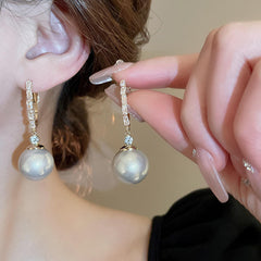 Brinco Pérola Brilhante <strong>(COMPRE 1 PAR LEVE 2)</strong>